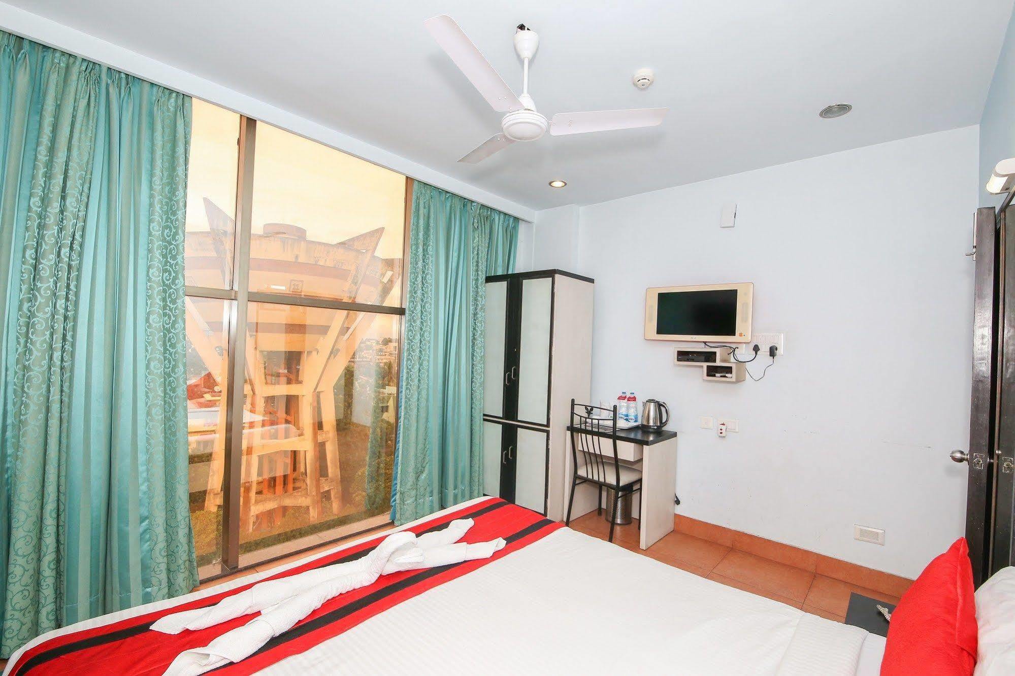 Fabhotel Sreemaa Salt Hotel Kolkata